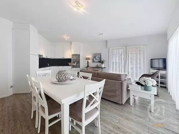 Prachtig 2-slaapkamerappartement inclusief parkeerplaats met uniek zicht op de mini-golf