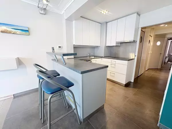 Centraal gelegen appartement met zijdelings zeezicht in Middelkerke!