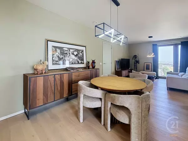 Exclusief nieuwbouw hoekappartement met panoramisch uitzicht en zijdelings zeezicht in Oostende